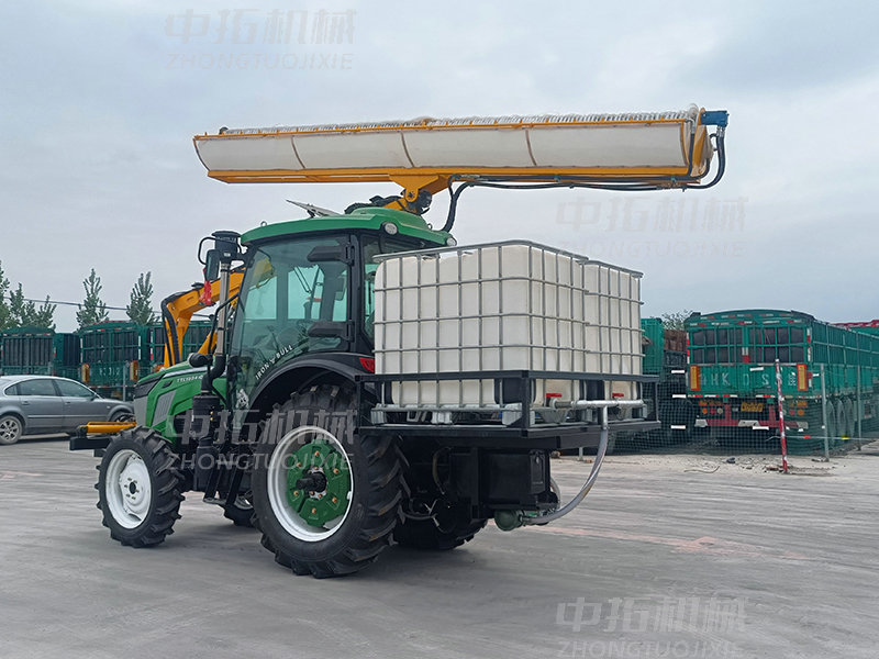 輪式光伏清洗機(jī) (4).jpg